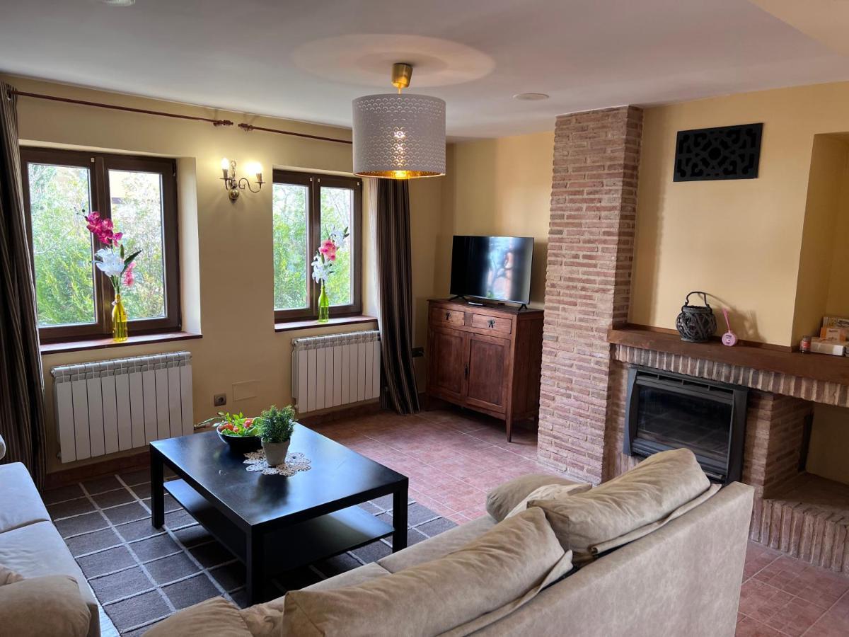 La Casina Del Rio Villa Argovejo Екстериор снимка